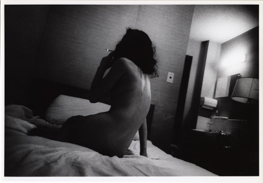 森山大道 《挑衅No.2》1969
森山大道 《挑衅No.2》1969