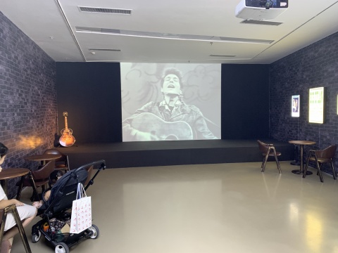 一个享誉世界的文化符号 鲍勃·迪伦大展来到北京