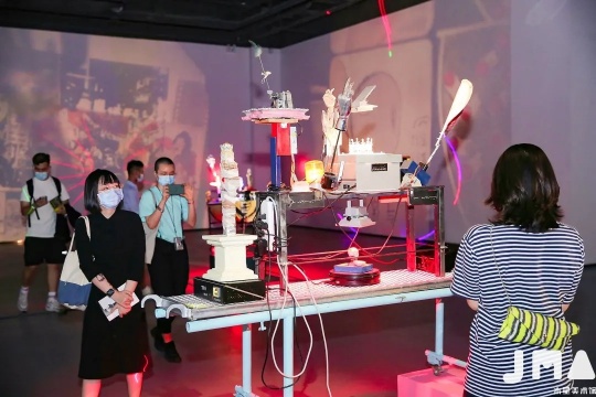 童昆鸟个展“炸裂”登场 木星美术馆2020年首展 童昆鸟个展“炸裂”登场 木星美术馆2020年首展