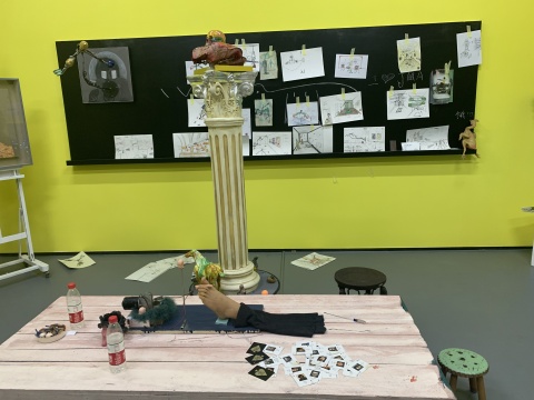 童昆鸟工作室现场还原
童昆鸟工作室现场还原