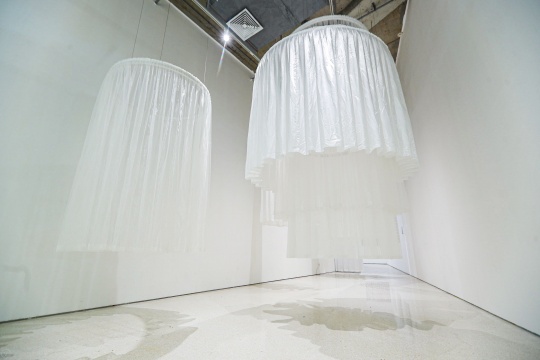 “WAVELENGTH:边界之间”展览现场,XXXL作品
“WAVELENGTH:边界之间”展览现场,XXXL作品