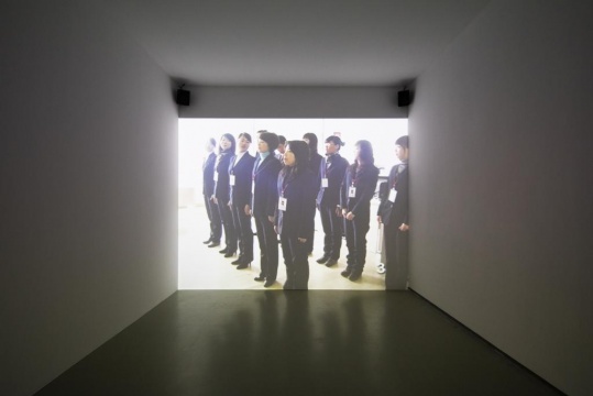 周涛 《1,2,3,4》 单频录像 彩色有声 3分33秒 2007-2008
周涛 《1,2,3,4》 单频录像 彩色有声 3分33秒 2007-2008