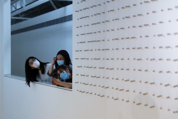 这对理工学霸艺术家组合,连制造浪漫都如此精确 这对理工学霸艺术家组合,连制造浪漫都如此精确