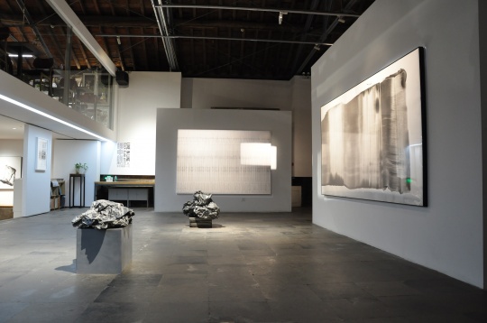 艺术粮仓2020“黑白主义”学术系列展览首展“线中线”现场
艺术粮仓2020“黑白主义”学术系列展览首展“线中线”现场