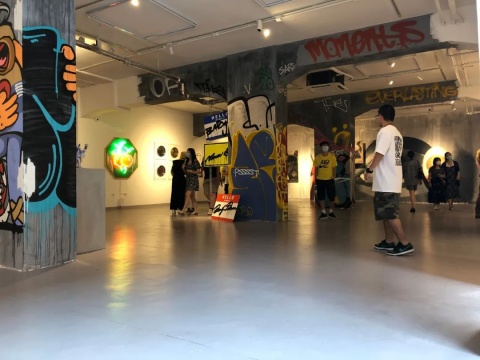 “街头暗号 Urban Whistle”开幕现场的观众
“街头暗号 Urban Whistle”开幕现场的观众