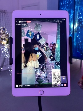 北京现在画廊新址首展 上半场郑维邀你“分蛋糕” 北京现在画廊新址首展 上半场郑维邀你“分蛋糕”