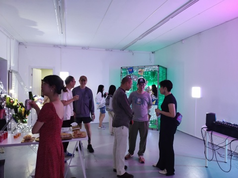 北京现在画廊新址首展 上半场郑维邀你“分蛋糕” 北京现在画廊新址首展 上半场郑维邀你“分蛋糕”