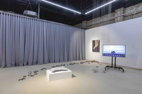 告别草场地,户尔空间798新空间开幕首展“感触触感” 告别草场地,户尔空间798新空间开幕首展“感触触感”