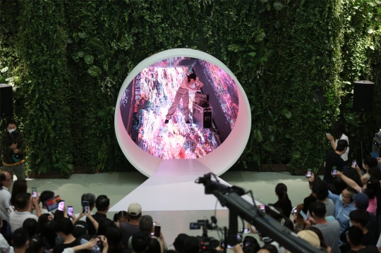 蜂巢当代艺术中心展览开幕现场
蜂巢当代艺术中心展览开幕现场