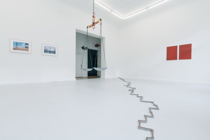 户尔空间柏林空间 “没有南部阳光的一年” 展览现场 2020年
