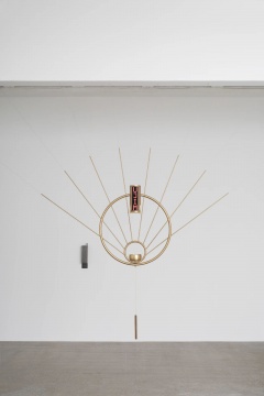 郭城 《抽象神谕生成器》 210×210×14cm 2020
郭城 《抽象神谕生成器》 210×210×14cm 2020