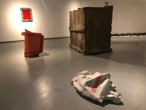 跟随吴洪亮的策展手记,去金鸡湖美术馆看“自·长物志” 跟随吴洪亮的策展手记,去金鸡湖美术馆看“自·长物志”