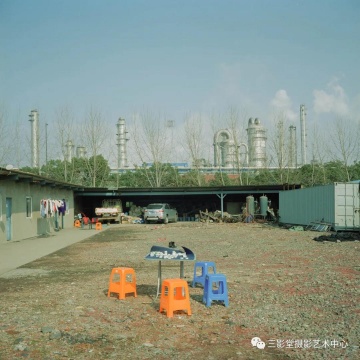 选自《脱缰的世界》 ©陈荣辉
选自《脱缰的世界》 ©陈荣辉