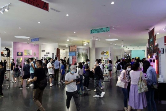 去油罐玩家艺术家节和20位艺术大咖“话疗”,看36个艺术家摊位 去油罐玩家艺术家节和20位艺术大咖“话疗”,看36个艺术家摊位