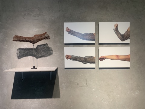 石冰《盔甲/蕾丝2》2018
石冰《盔甲/蕾丝2》2018