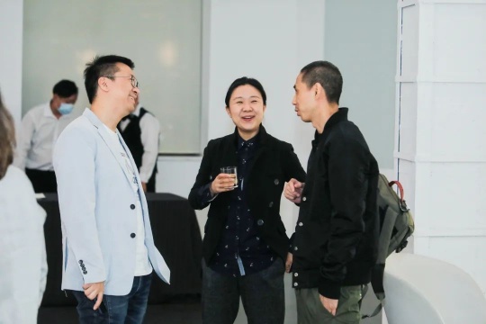 外滩三号里有天堂和地狱,六位艺术家的迥然“胜境” 外滩三号里有天堂和地狱,六位艺术家的迥然“胜境”