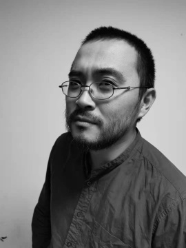 毕业于中央圣马丁艺术设计学院,现任北京服装学院雕塑系讲师。
毕业于中央圣马丁艺术设计学院,现任北京服装学院雕塑系讲师。