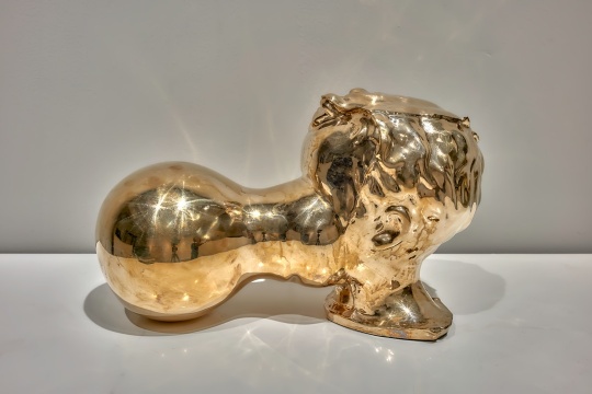 杨茂源《吟铂们No.14》40×15× 25.5 cm 青铜 2018
杨茂源《吟铂们No.14》40×15× 25.5 cm 青铜 2018