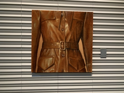 伊西·伍德 《现在你试试》 100×100×4.5cm 丝绒布面油画 2020
伊西·伍德 《现在你试试》 100×100×4.5cm 丝绒布面油画 2020