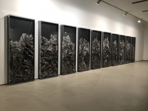 “物的褶皱”系列作品 “物的褶皱”系列作品