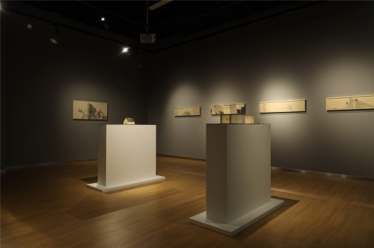 “广场系列”展览现场
“广场系列”展览现场