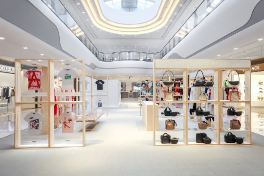 STELLA McCARTNEY 揭幕The McCartney A to Z 宣言限时展览体验店 STELLA McCARTNEY 揭幕The McCartney A to Z 宣言限时展览体验店