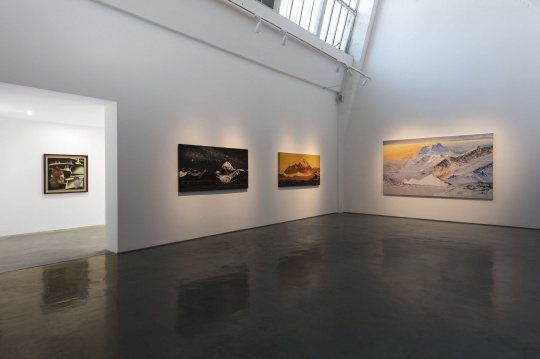 李新建个展“遗产场”亮相艺·凯旋画廊,处处闪耀着思考和沉淀的灵光 李新建个展“遗产场”亮相艺·凯旋画廊,处处闪耀着思考和沉淀的灵光