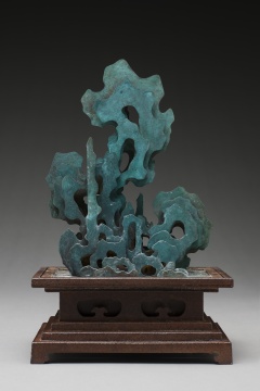 杨东鹰 《颐和二号》 25×18×40cm 8版 铜铁着色 2020
杨东鹰 《颐和二号》 25×18×40cm 8版 铜铁着色 2020