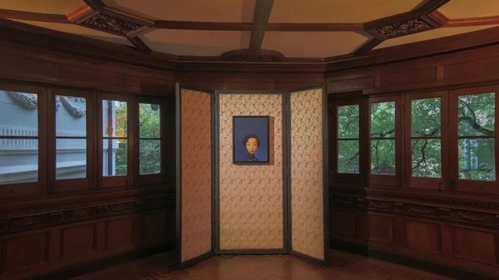 2018年 刘野个展“寓言叙述”,Prada荣宅现场,图片: Haoyue Jiang,Courtesy Prada
2018年 刘野个展“寓言叙述”,Prada荣宅现场,图片: Haoyue Jiang,Courtesy Prada