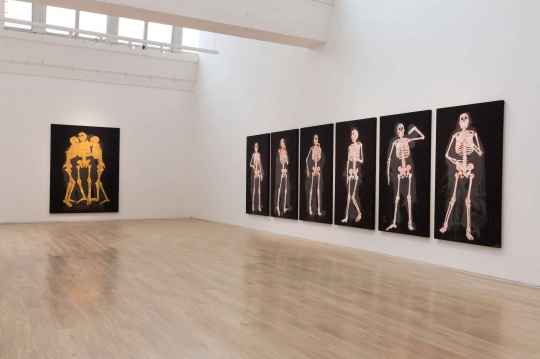 生存还是毁灭?徐渠个展“复活”在当代唐人艺术中心重现了这个问题 生存还是毁灭?徐渠个展“复活”在当代唐人艺术中心重现了这个问题