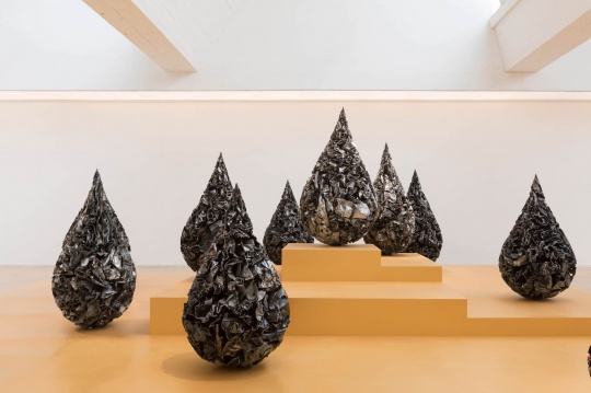 生存还是毁灭?徐渠个展“复活”在当代唐人艺术中心重现了这个问题 生存还是毁灭?徐渠个展“复活”在当代唐人艺术中心重现了这个问题