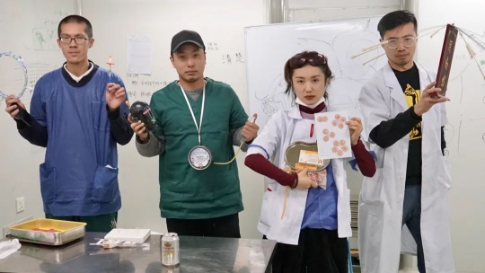 “中国艺术家精神病专科”真的落成了,我整个人目瞪口呆 “中国艺术家精神病专科”真的落成了,我整个人目瞪口呆