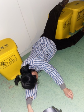 “中国艺术家精神病专科”真的落成了,我整个人目瞪口呆 “中国艺术家精神病专科”真的落成了,我整个人目瞪口呆