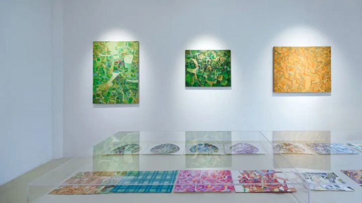 美成空间“林寒涧肃”展览现场 2020 作品标签和价格信息均被隐去
美成空间“林寒涧肃”展览现场 2020 作品标签和价格信息均被隐去