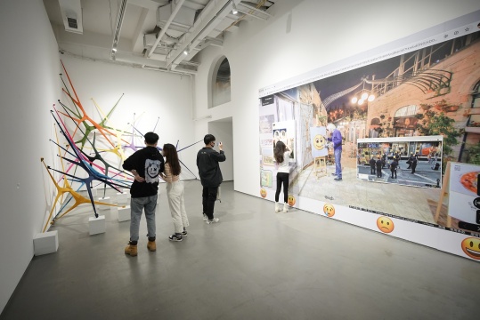 什么是快乐老家,“合成演进”向您展示虚假而真实的幸福 什么是快乐老家,“合成演进”向您展示虚假而真实的幸福