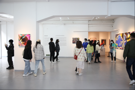 侯佳男个展“发条幻象”展览现场
侯佳男个展“发条幻象”展览现场