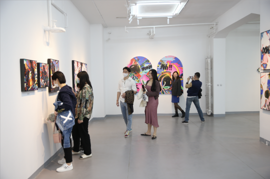 侯佳男个展“发条幻象”展览现场
侯佳男个展“发条幻象”展览现场