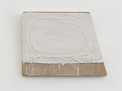 无题 2011 66x50cm 石膏板、石膏、涂料 2011
无题 2011 66x50cm 石膏板、石膏、涂料 2011