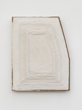 无题 2012 57x72cm 石膏板、石膏、涂料 2012
无题 2012 57x72cm 石膏板、石膏、涂料 2012