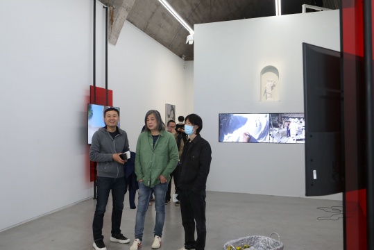 新世纪当代艺术基金会新展“无独有偶”，5位艺术家拓展影像边界