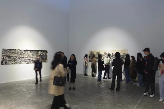香格纳画廊《通向大地的又一道闪电》展览现场
香格纳画廊《通向大地的又一道闪电》展览现场