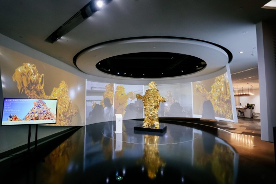 金氏彻平《青春粉丝俱乐部》在凯迪拉克品牌空间展示现场
金氏彻平《青春粉丝俱乐部》在凯迪拉克品牌空间展示现场