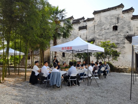 突破次元壁 一场千年古村的动漫盛会 突破次元壁 一场千年古村的动漫盛会
