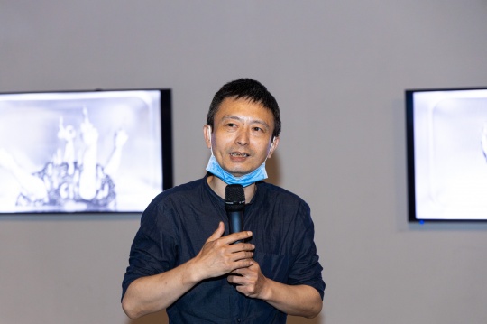 学术主持费俊
学术主持费俊