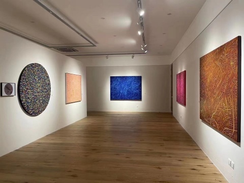 非凡仕推出陆新建个展“瞰·城市基因”,在图形与颜色中感受不同城市的灵动与活力 非凡仕推出陆新建个展“瞰·城市基因”,在图形与颜色中感受不同城市的灵动与活力