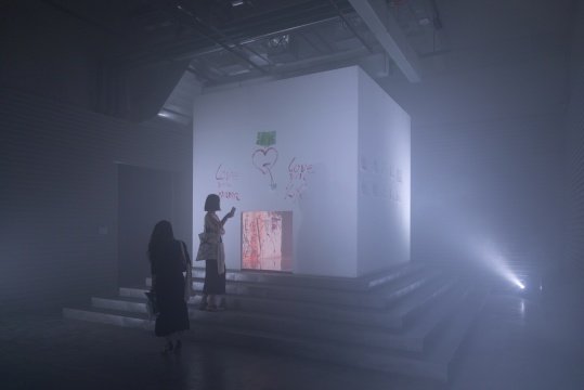 姜思达X美术馆新展开幕：我不是艺术家，永远不是