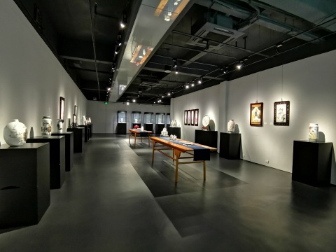 “年轮——璟通百年陶瓷展”现场
“年轮——璟通百年陶瓷展”现场