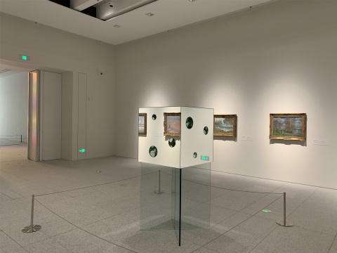 草间弥生,“光:泰特美术馆珍藏展”浦东美术馆展览现场
草间弥生,“光:泰特美术馆珍藏展”浦东美术馆展览现场