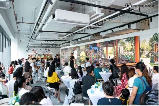 “天使”降临凤屿湖!数字艺术大咖卜桦南宁首展盛大举行 “天使”降临凤屿湖!数字艺术大咖卜桦南宁首展盛大举行