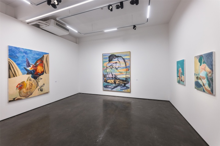 龚剑、郭鸿蔚双人展“正艳”展览现场,飞地艺术空间,2021 ©️Enclave Contemporary
龚剑、郭鸿蔚双人展“正艳”展览现场,飞地艺术空间,2021 ©️Enclave Contemporary